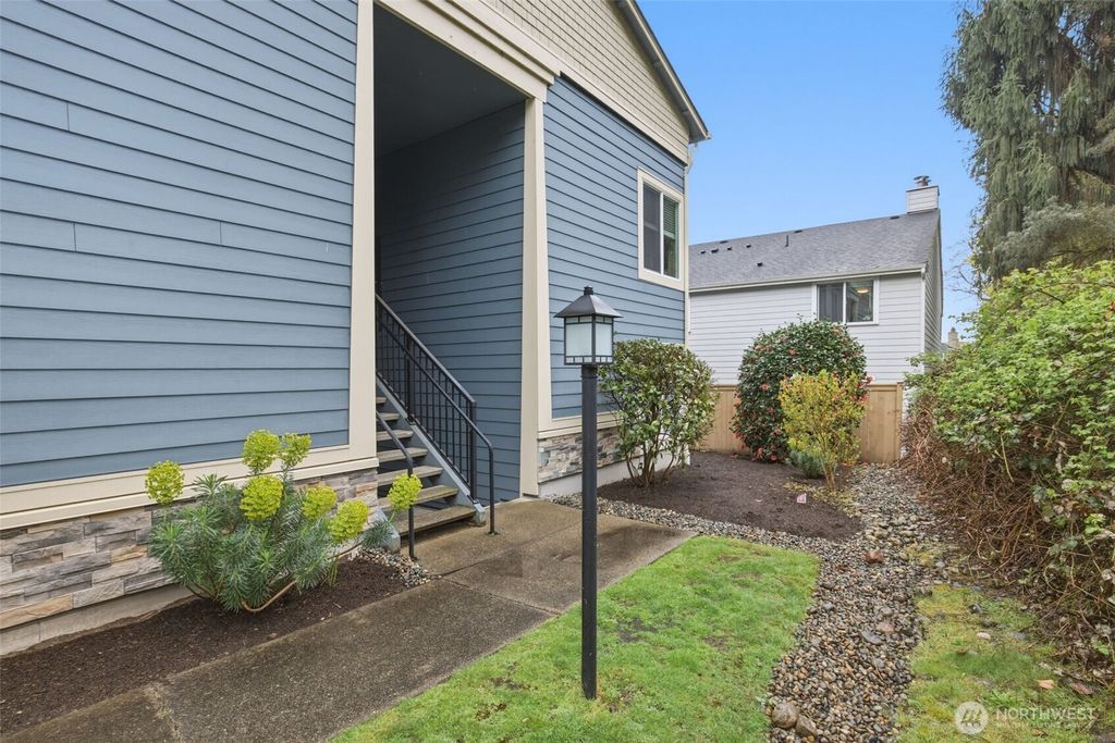 Photo of 11901 93rd Avenue NE #B-108, Kirkland, WA 98034 (MLS # 2505706)