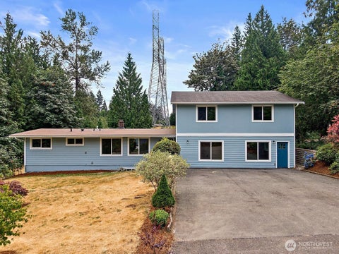 Photo of 19019 SE 164th Street, Renton, WA 98058 (MLS # 2554439)