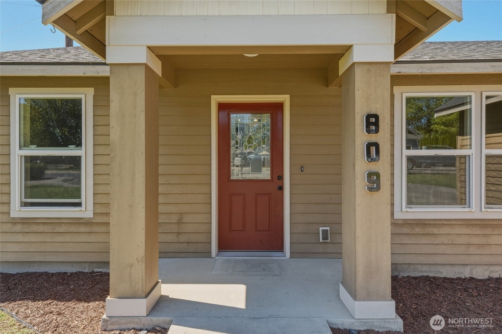 Photo of 809 Clark Court, Walla Walla, WA 99362 (MLS # 2562980)