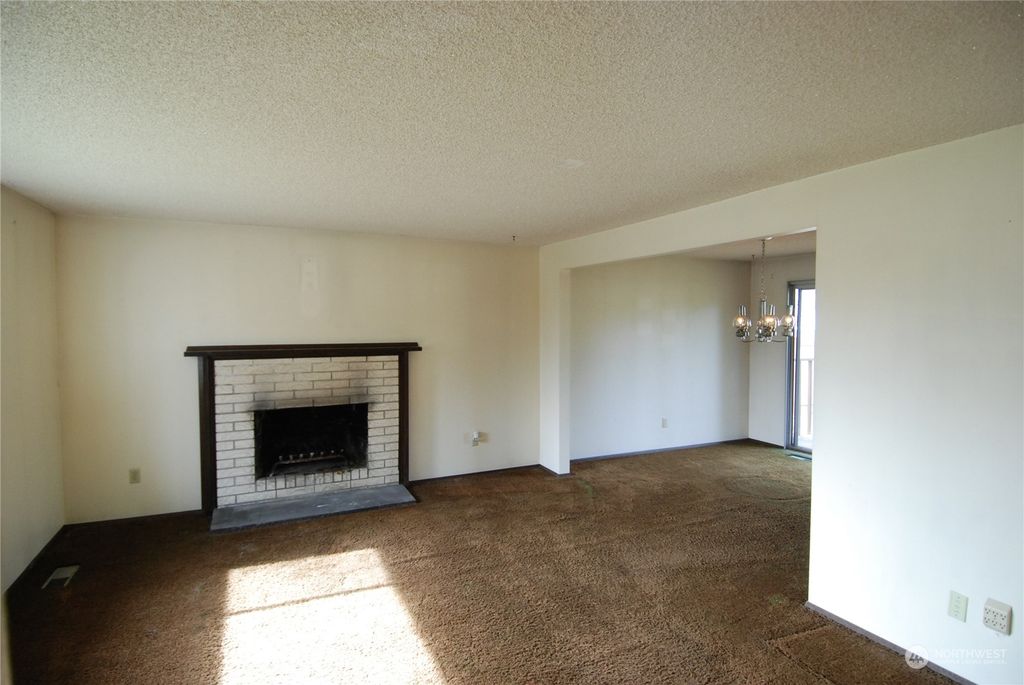Photo of 13404 54th Avenue SE, Everett, WA 98208 (MLS # 2056949)