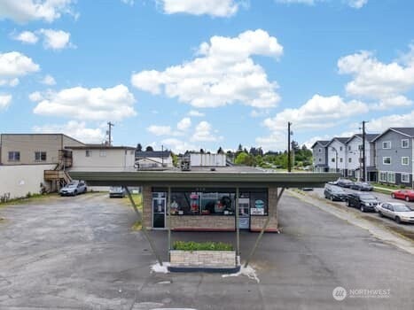 816 W Main Street