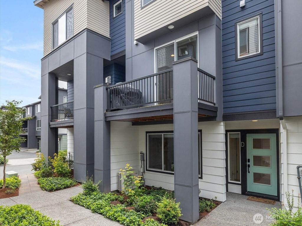 Photo of 509 237th Place SE #D, Bothell, WA 98021 (MLS # 2457306)