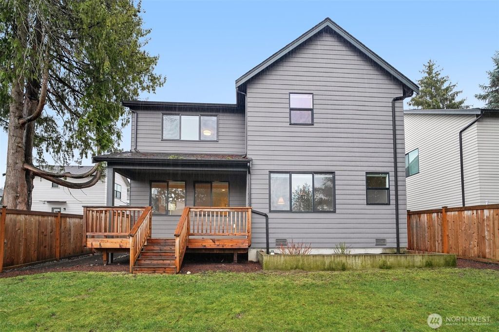 Photo of 12332 38th Avenue NE, Seattle, WA 98125 (MLS # 2498049)