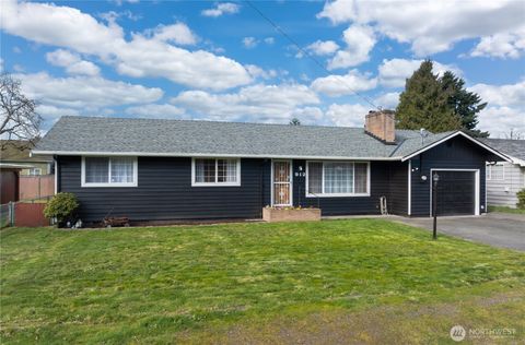 912 9th Street NW Puyallup WA 98371