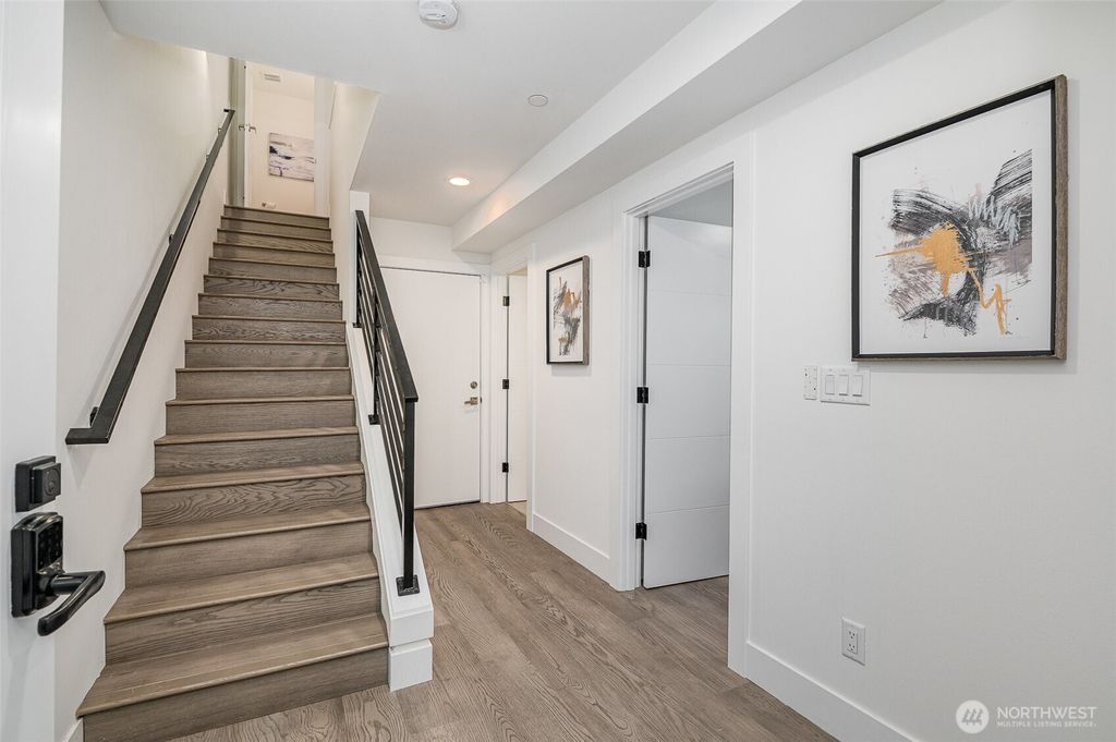 Photo of 7731 NE 175th Street #102, Kenmore, WA 98028 (MLS # 2391720)