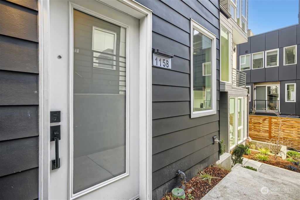 Photo of 115 26th Avenue E #B, Seattle, WA 98112 (MLS # 2060711)