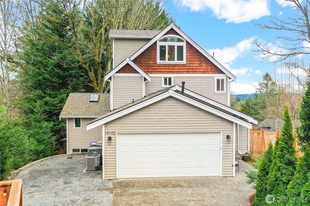 Photo of 14142 97th Avenue NE, Kirkland, WA 98034 (MLS # 2504865)