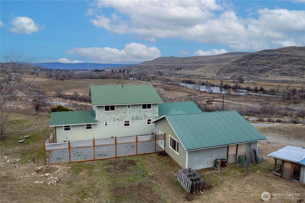 Photo of 30 Saddle View Drive, Okanogan, WA 98840 (MLS # 2477161)