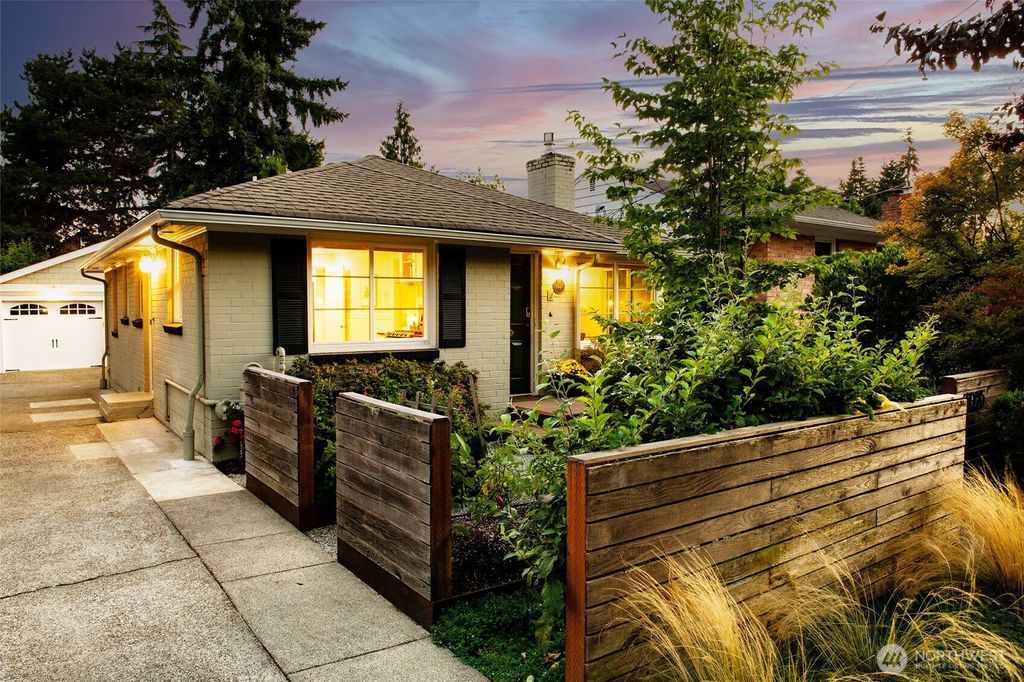 Photo of 4025 NE 58th Street, Seattle, WA 98105 (MLS # 2434861)