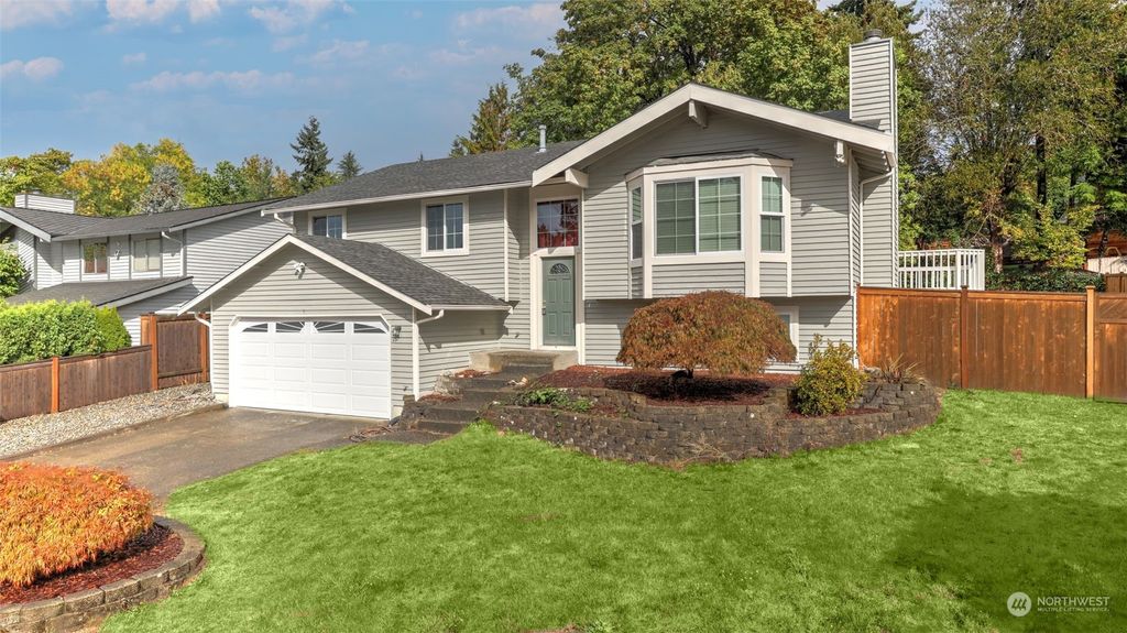 Photo of 3006 Whitworth Avenue S, Renton, WA 98055 (MLS # 2170380)