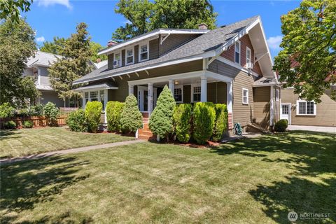 Photo of 804 N C Street, Ellensburg, WA 98926 (MLS # 2502964)