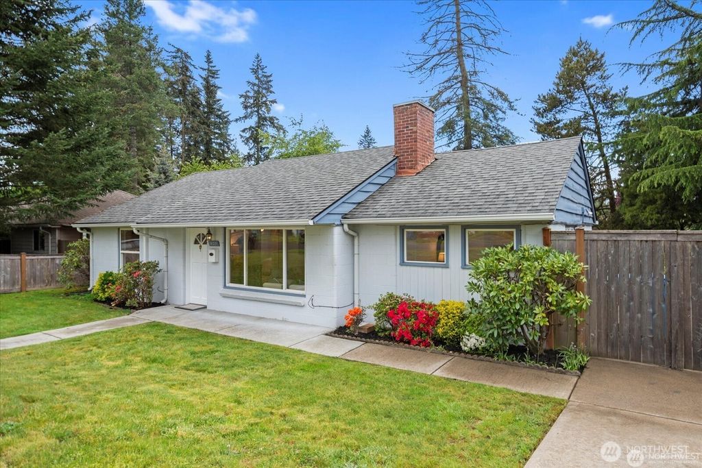 Photo of 18031 9th Avenue NE, Shoreline, WA 98155 (MLS # 2463945)