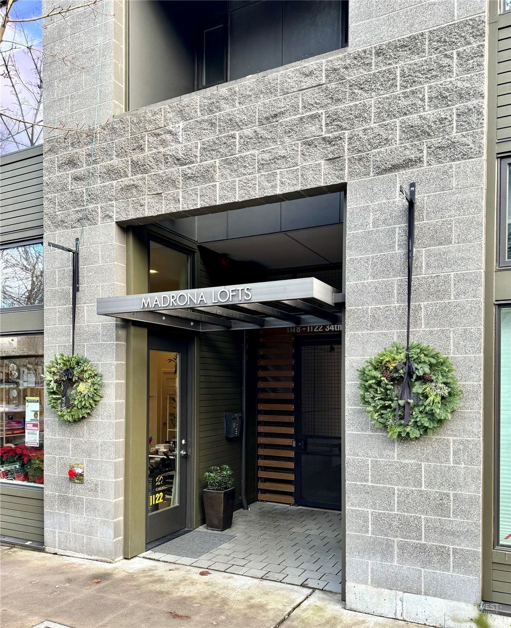 Photo of 1120 34th Avenue #A, Seattle, WA 98122 (MLS # 2321845)