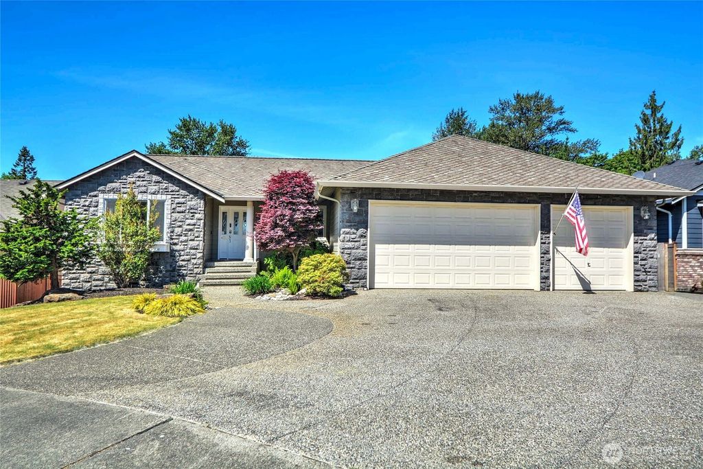 Photo of 6116 72nd Drive NE, Marysville, WA 98270 (MLS # 2528813)