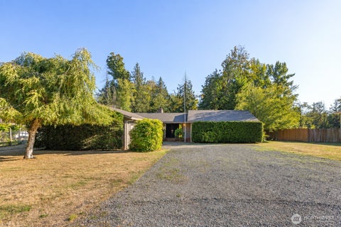 Photo of 1015 E McLeod Road, Bellingham, WA 98226 (MLS # 2583481)