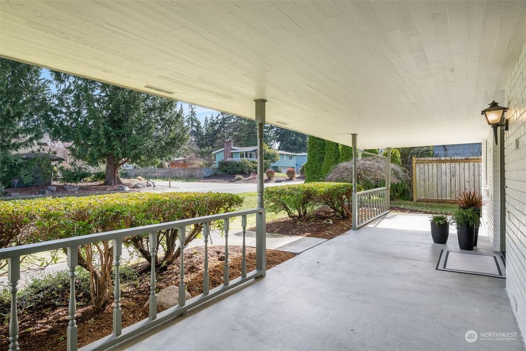 Photo of 5131 120th Avenue SE, Bellevue, WA 98006 (MLS # 2200634)