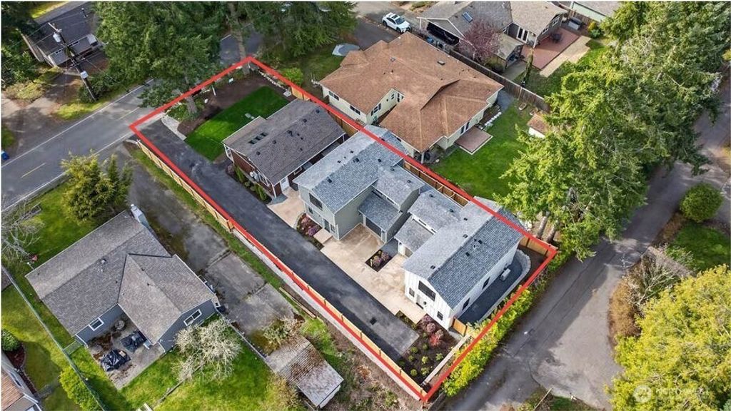 Photo of 20701 82nd Avenue W, Edmonds, WA 98026 (MLS # 2500489)