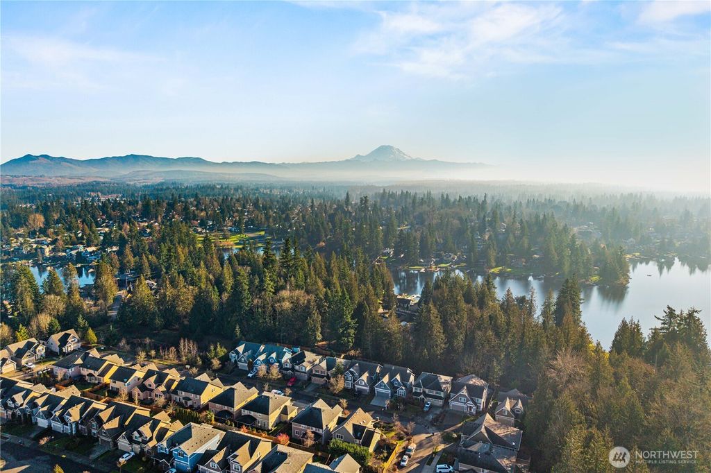 Photo of 21211 SE 260th Street, Maple Valley, WA 98038 (MLS # 2470893)