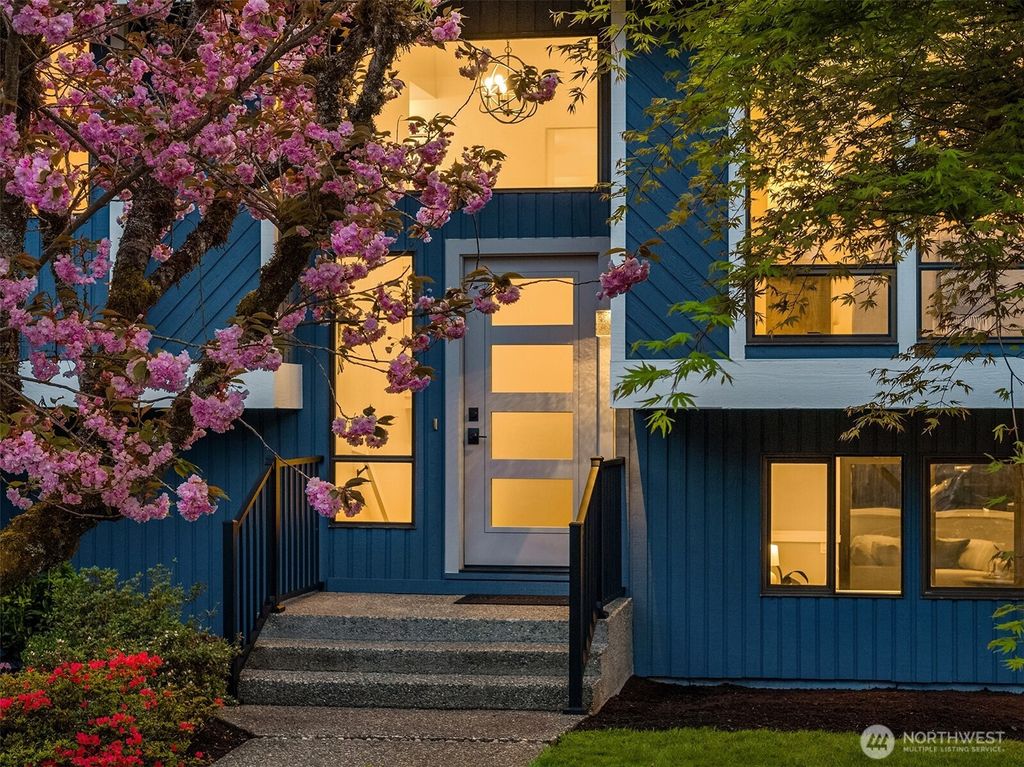 Photo of 4431 189th Avenue SE, Issaquah, WA 98027 (MLS # 2507893)