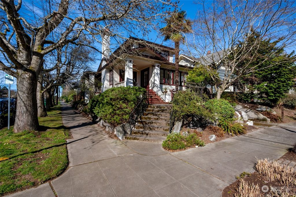 Photo of 6303 19th Avenue NE, Seattle, WA 98115 (MLS # 2209259)