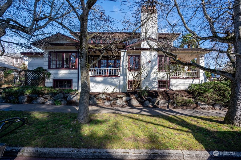 Photo of 6303 19th Avenue NE, Seattle, WA 98115 (MLS # 2209259)