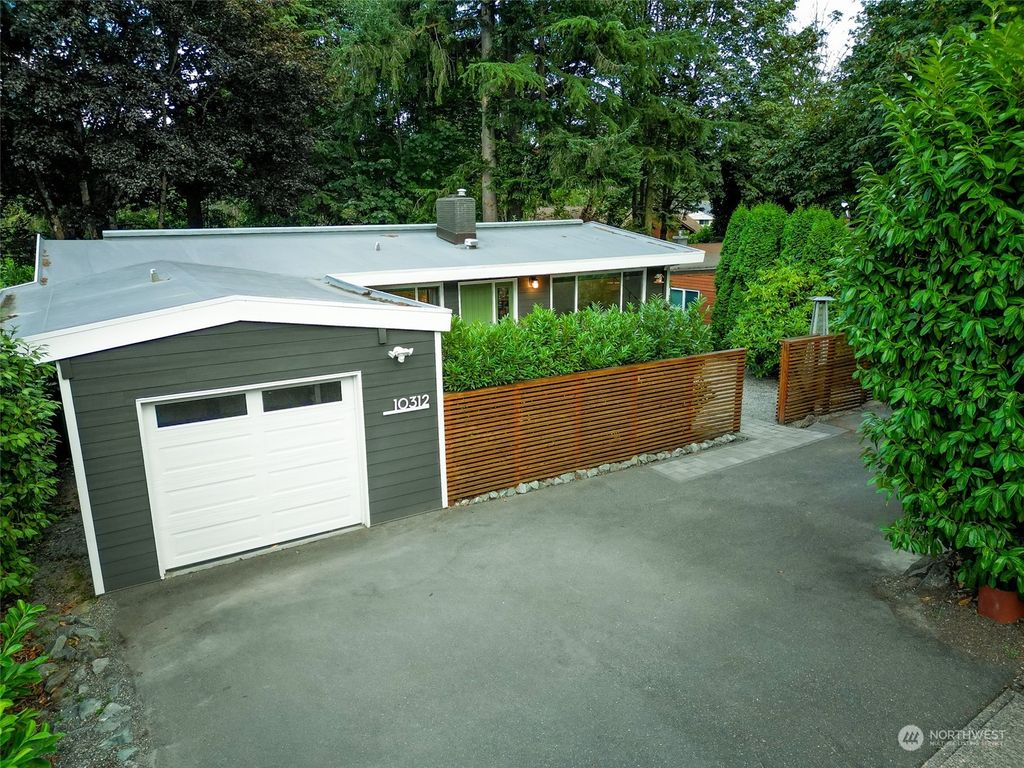 Photo of 10312 35th Avenue NE, Seattle, WA 98125 (MLS # 2280529)