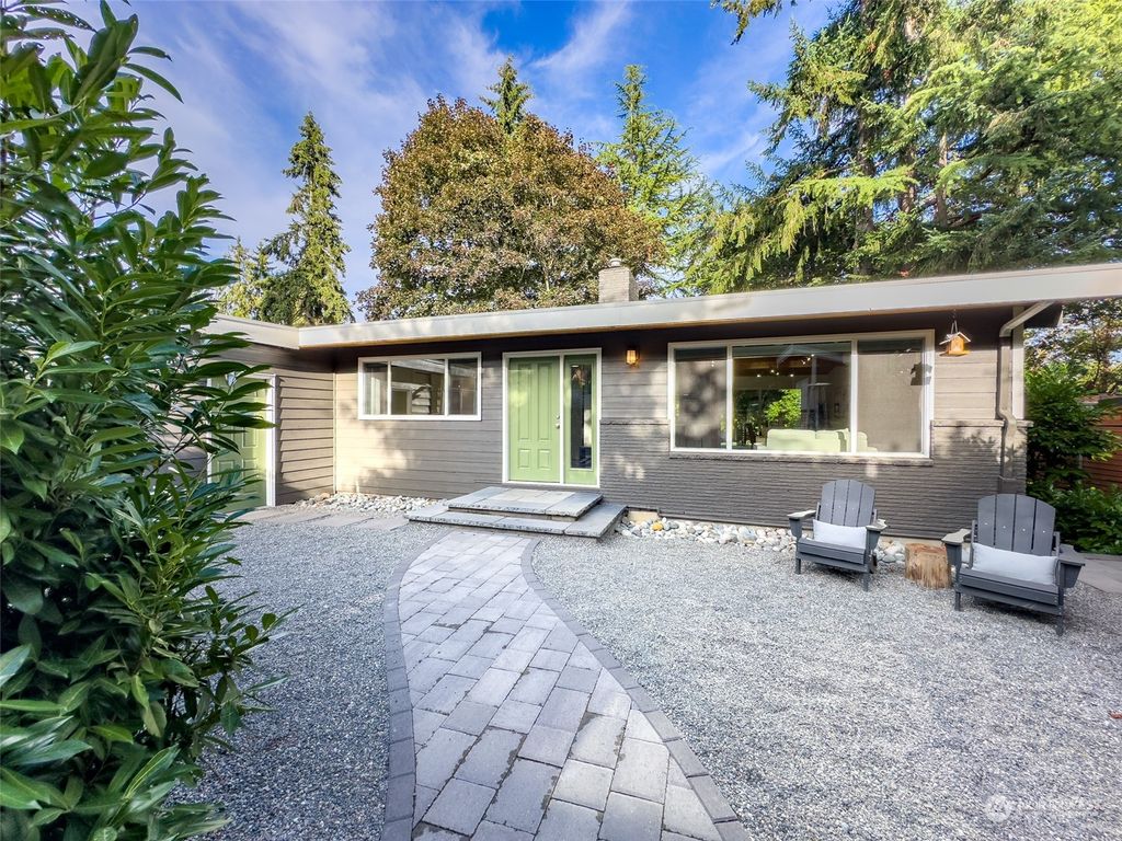 Photo of 10312 35th Avenue NE, Seattle, WA 98125 (MLS # 2280529)