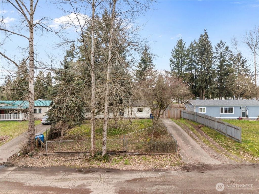 Photo of 3105 253rd Street Ct E, Spanaway, WA 98387 (MLS # 2481713)