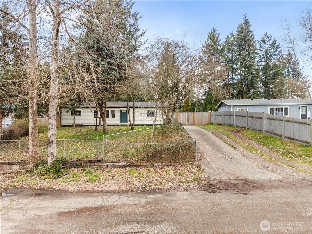 Photo of 3105 253rd Street Ct E, Spanaway, WA 98387 (MLS # 2481713)