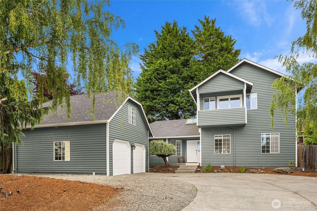 Photo of 2816 61st Avenue SE, Mercer Island, WA 98040 (MLS # 2377817)