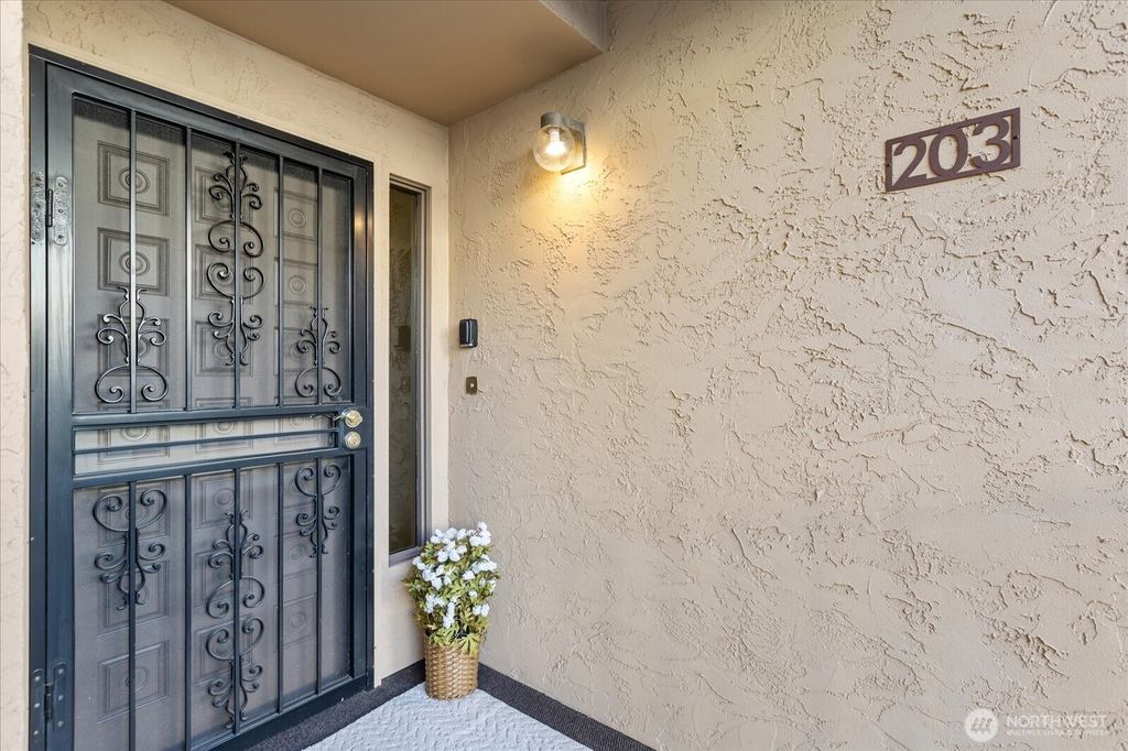 Photo of 1005 5th Avenue S #203B, Edmonds, WA 98020 (MLS # 2429431)