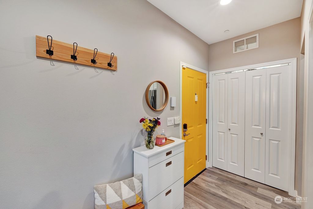 Photo of 1731 10th Avenue NE #B114, Issaquah, WA 98029 (MLS # 2136385)