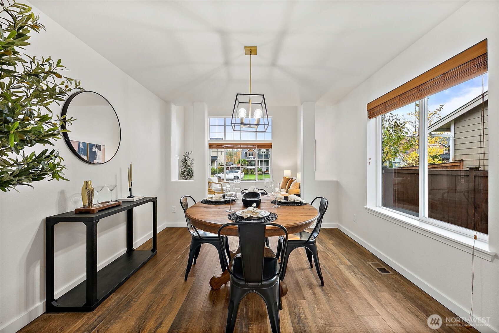 1415 Riddell Avenue NE