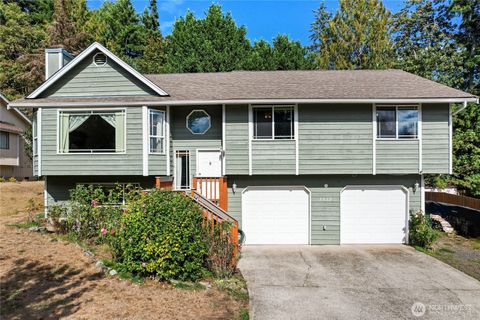 Photo of 7529 Bridge Place NE, Bremerton, WA 98311 (MLS # 2438262)