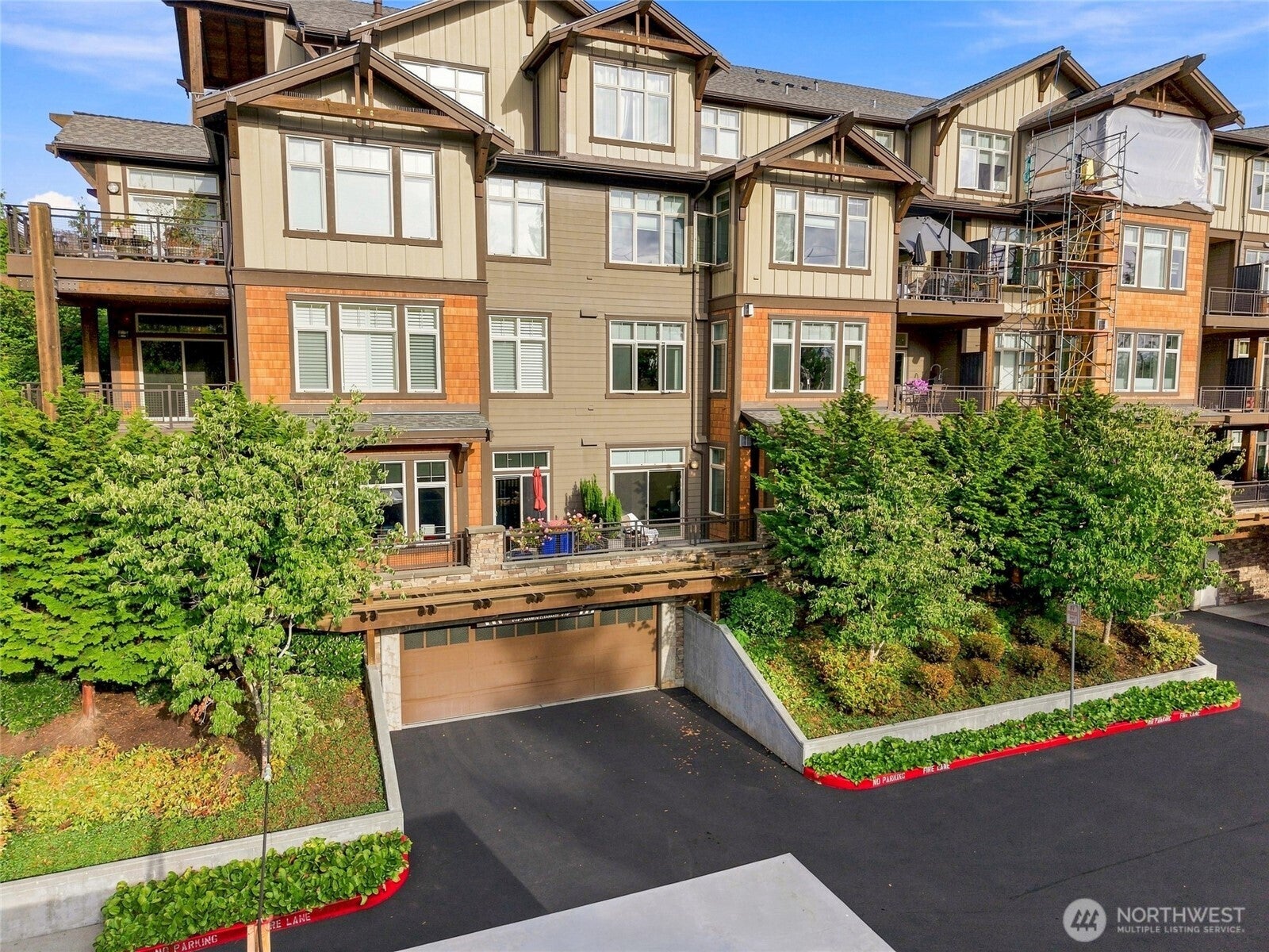11801 Harbour Pointe Boulevard 204