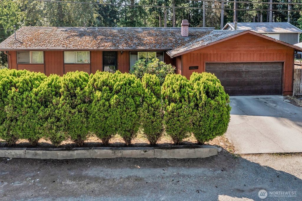Photo of 31119 5th Avenue S, Federal Way, WA 98003 (MLS # 2426796)