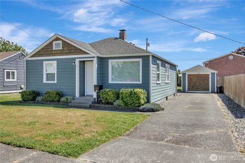 Photo of 1608 9th Street, Marysville, WA 98270 (MLS # 2525047)