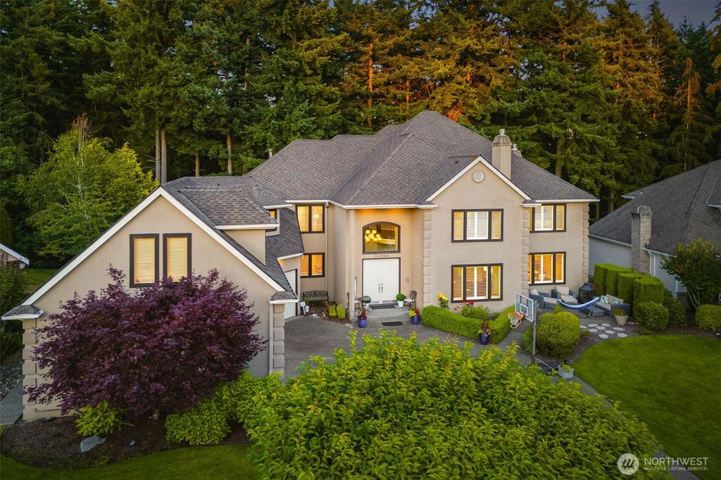 Photo of 33504 4th Court SW, Federal Way, WA 98023 (MLS # 2408021)