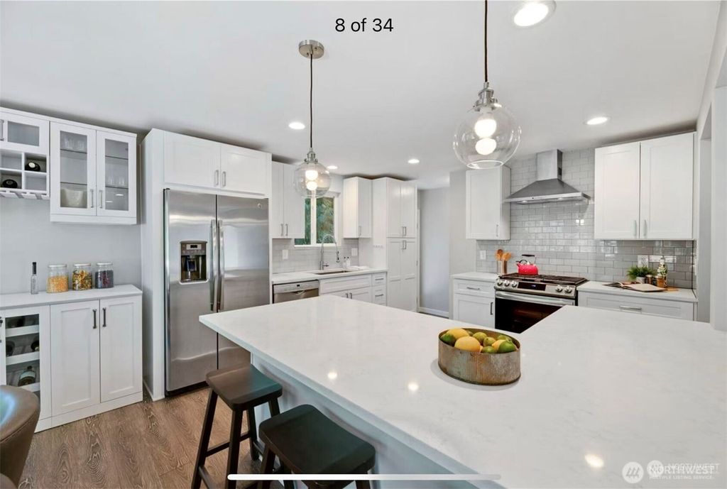 Photo of 17406 SE 60th Street, Bellevue, WA 98006 (MLS # 2448885)