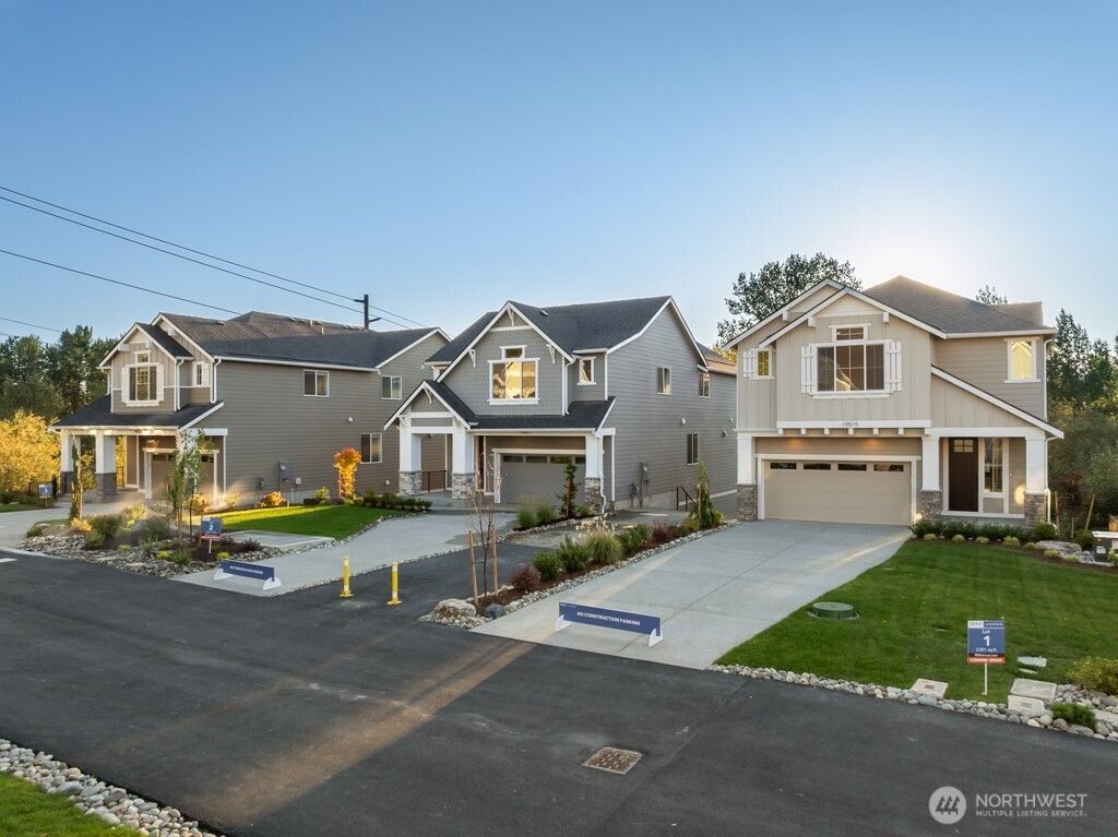 Photo of 19515 81st Place NE #1, Kenmore, WA 98028 (MLS # 2410277)