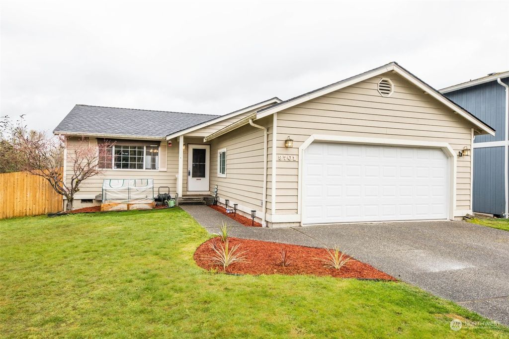 Photo of 9701 SE 9th Place Pl, Lake Stevens, WA 98258 (MLS # 2221479)