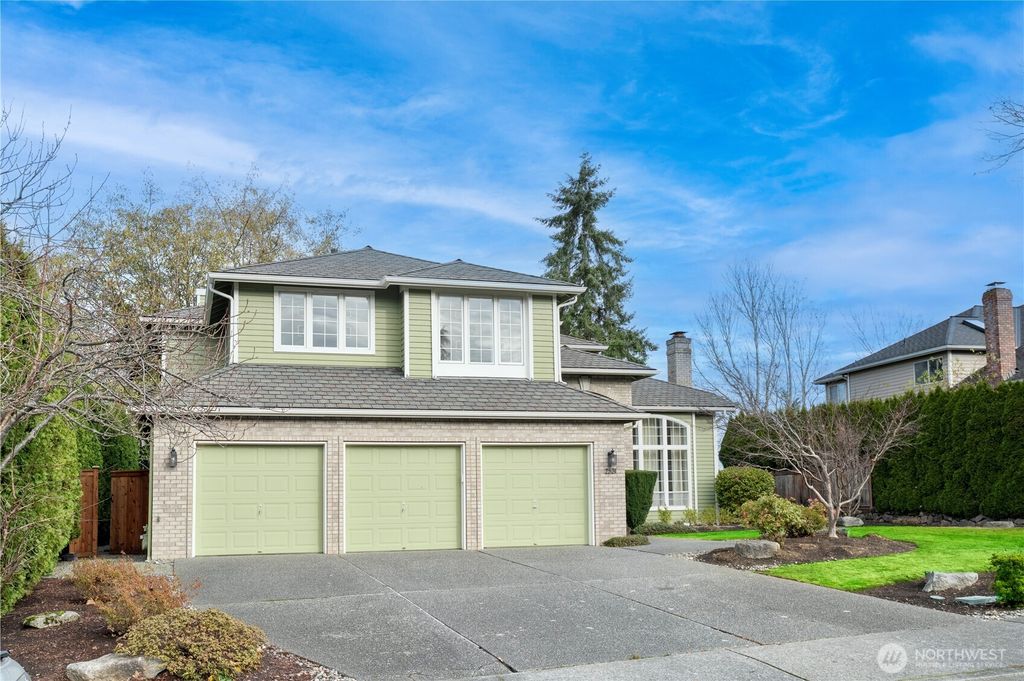 Photo of 2531 57th Street SW, Everett, WA 98203 (MLS # 2458928)