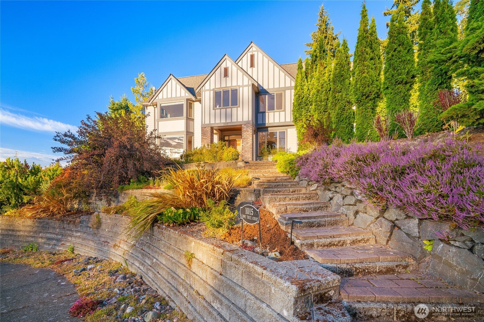 1015 Lone Tree Court