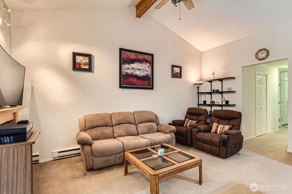 Photo of 12429 NE 130 Ct Ct NE #G304, Kirkland, WA 98034 (MLS # 2386861)
