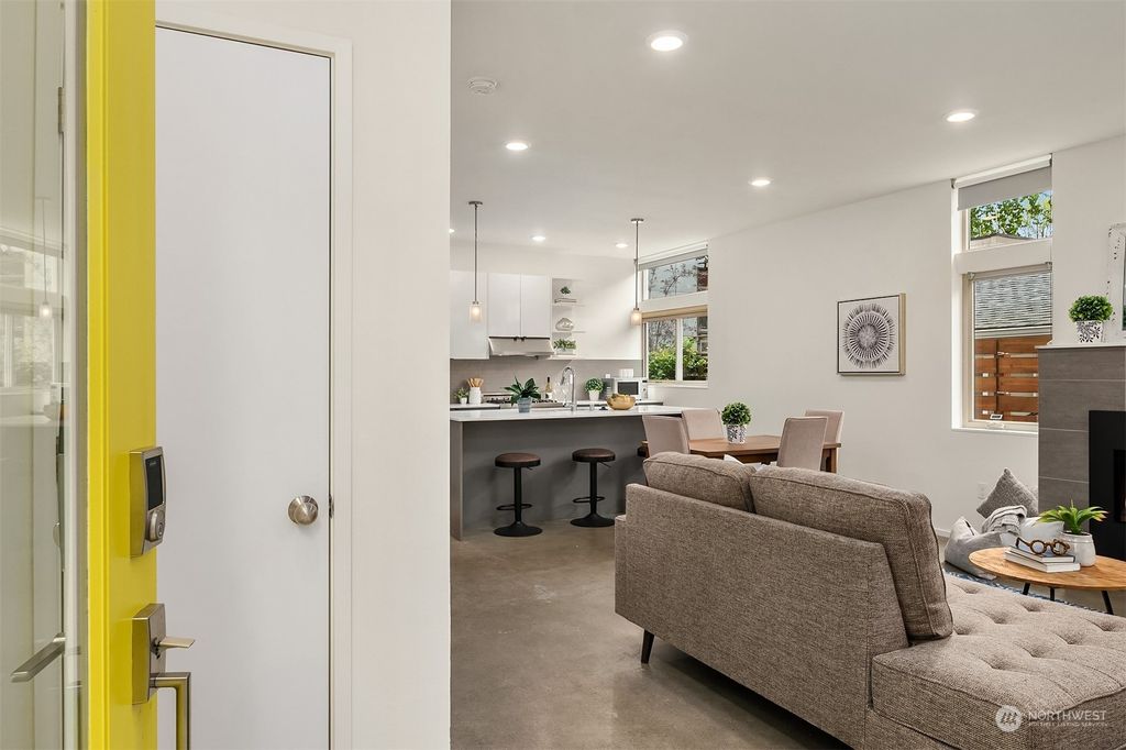 Photo of 1529 19th Avenue S #B, Seattle, WA 98144 (MLS # 2060693)