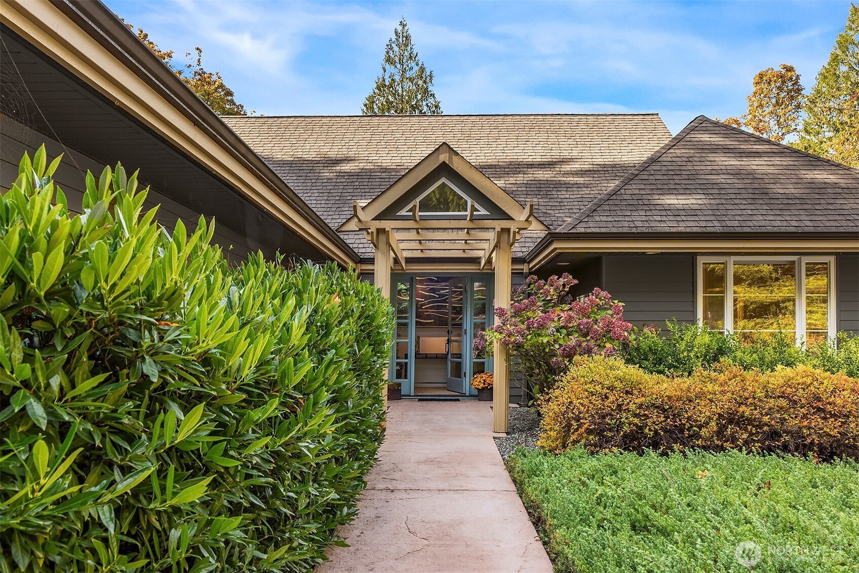 5815 NE Baker Hill Road