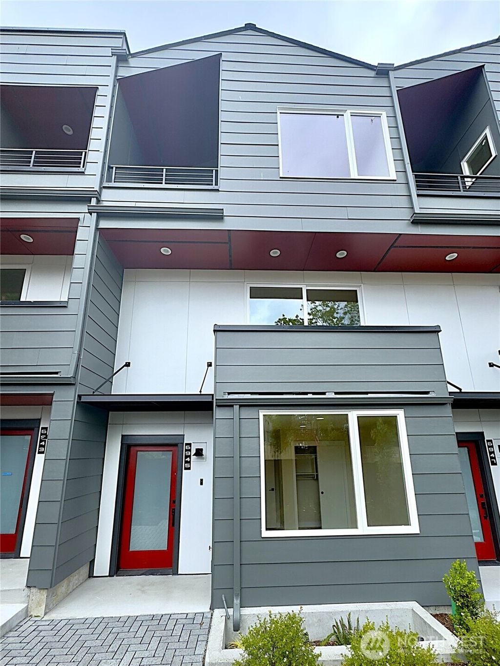 Photo of 6945 42nd Avenue S, Seattle, WA 98118 (MLS # 2440519)