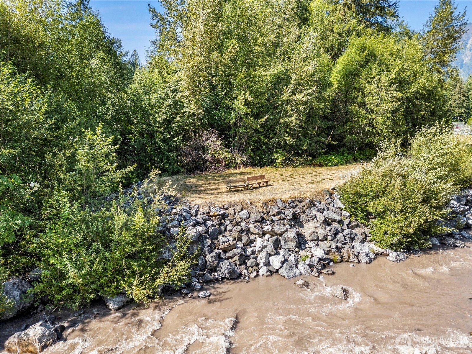 Deming, Washington 98244, United States, 2 Bedrooms Bedrooms, ,2 BathroomsBathrooms,Residential,Active,106277