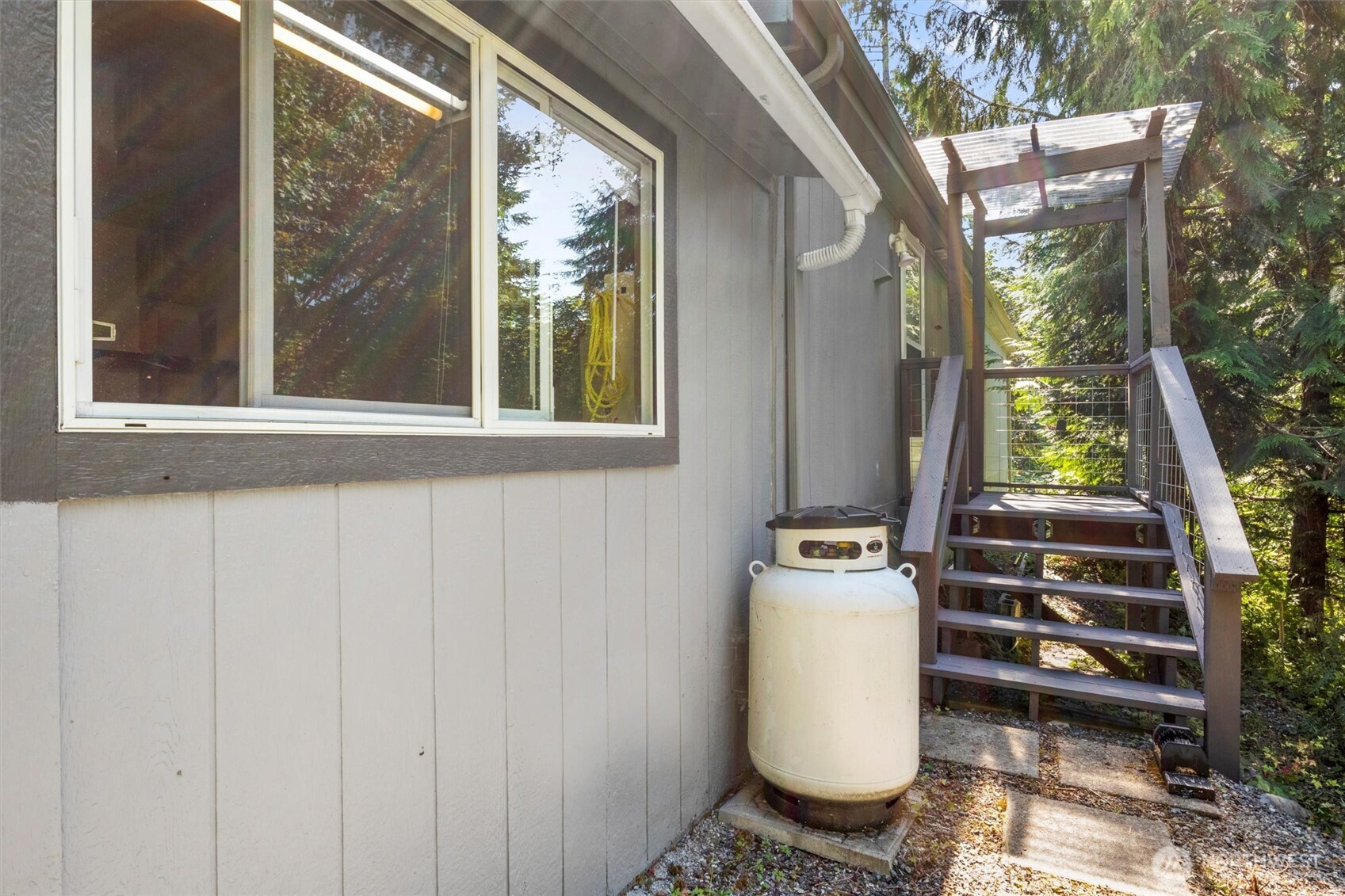 Deming, Washington 98244, United States, 2 Bedrooms Bedrooms, ,2 BathroomsBathrooms,Residential,Active,106277