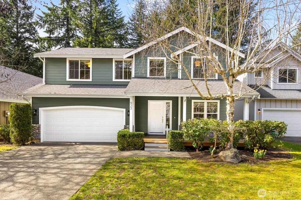 Photo of 923 Sarah Ct NW Ct, Olympia, WA 98502 (MLS # 2493688)